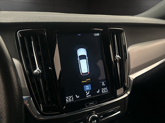 Volvo V90 22 of 30