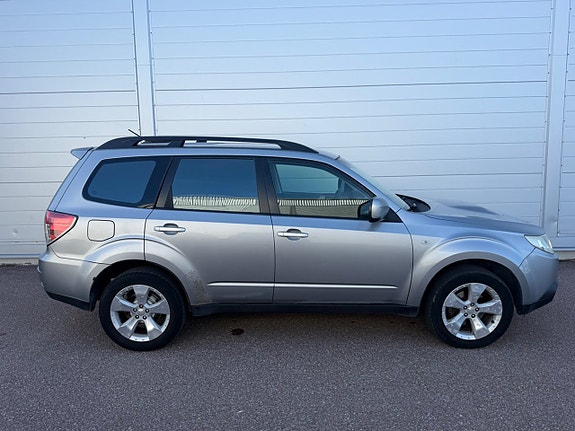 Subaru Forester 9 of 10