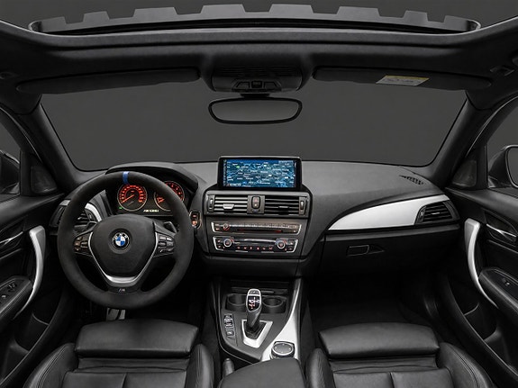 BMW M135i 11 of 26