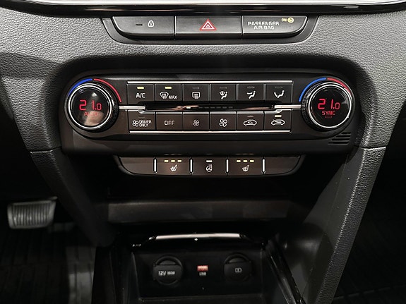 Kia Ceed 13 of 17