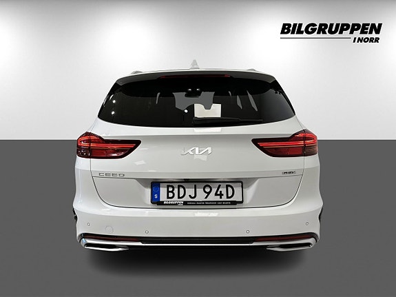 Kia Ceed 5 of 17