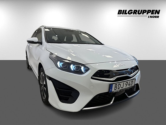 Kia Ceed 3 of 17