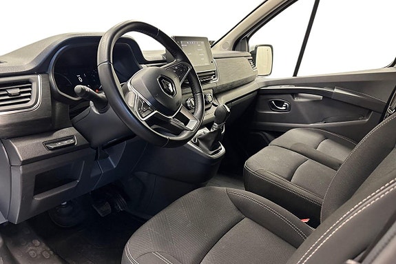 Renault Trafic 11 of 19