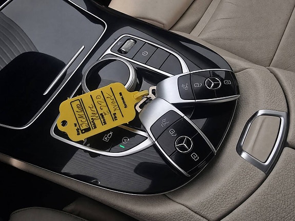 Mercedes-Benz E220 d 22 of 25
