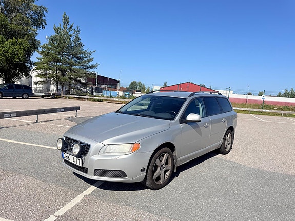 Volvo V70 9 of 9