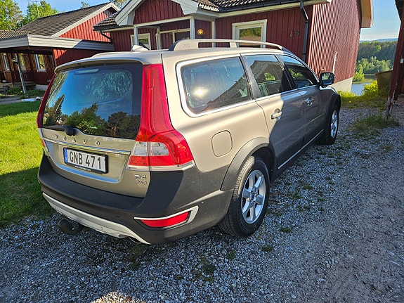 Volvo XC70 6 of 10