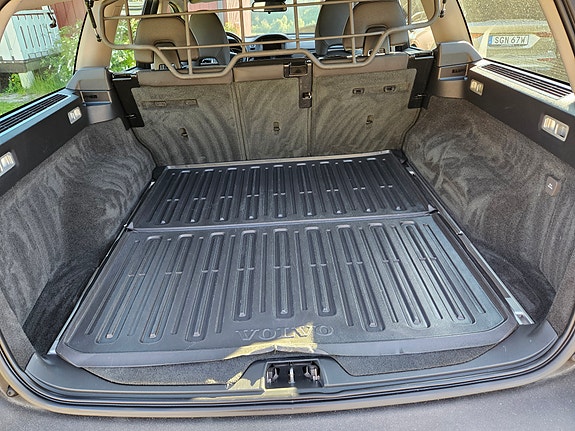 Volvo XC70 3 of 10