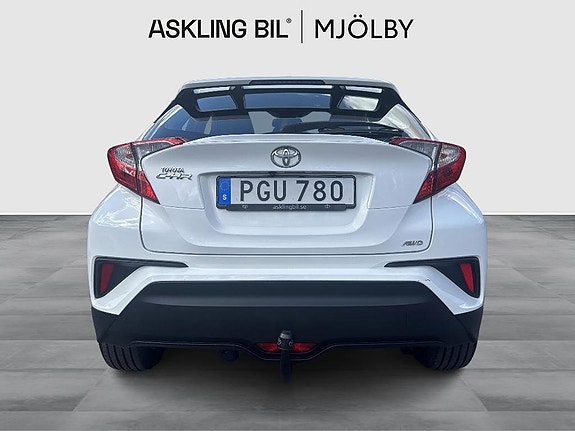 Toyota C-HR 5 of 13