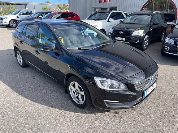 Volvo V60 15 of 18