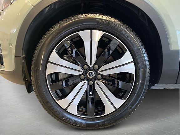 Volvo C40 9 of 14