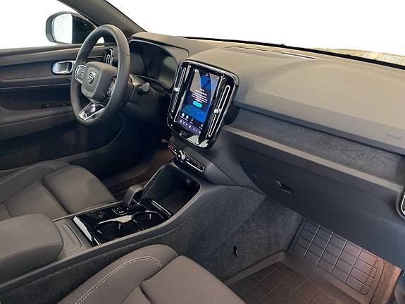 Volvo C40 4 of 14