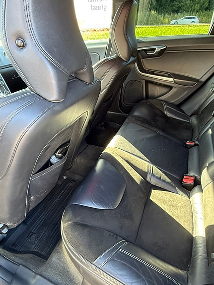Volvo V60 8 of 11