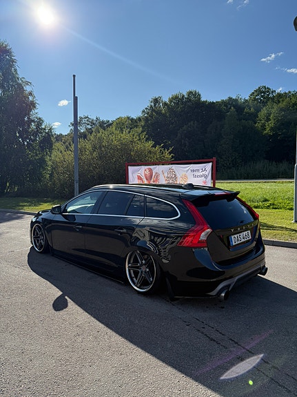 Volvo V60 3 of 11