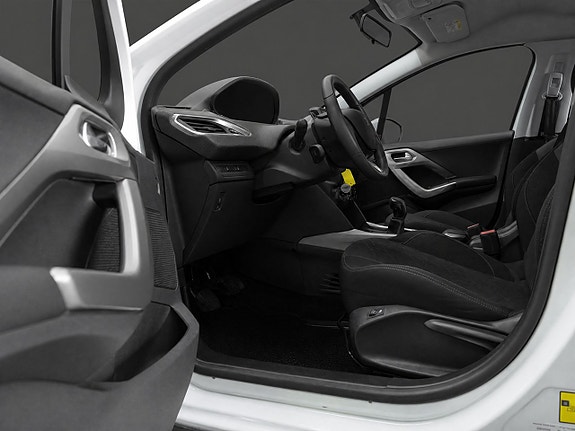 Peugeot 2008 7 of 18
