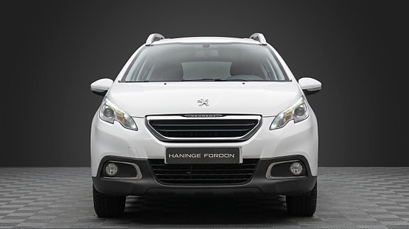 Peugeot 2008 2 of 18