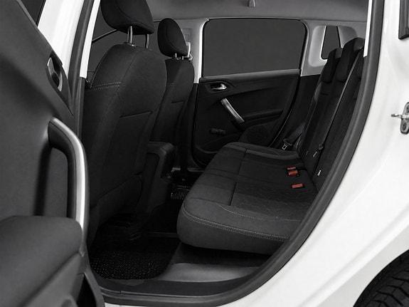 Peugeot 2008 18 of 18