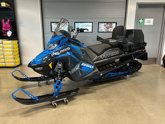 Polaris 850 TITAN NORDIC PRO 155 - DEMO