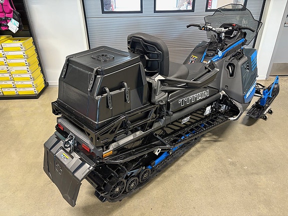 Polaris 850 TITAN NORDIC PRO 155 - DEMO 4 of 5