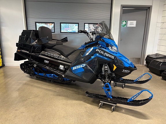 Polaris 850 TITAN NORDIC PRO 155 - DEMO 2 of 5