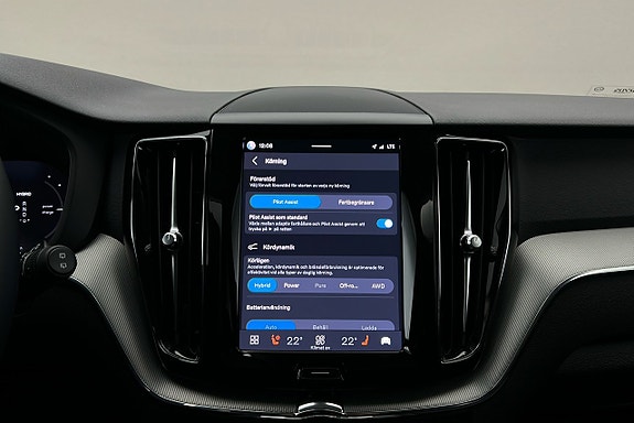 Volvo XC60 27 of 30