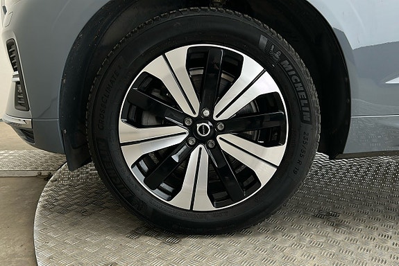 Volvo XC60 12 of 30