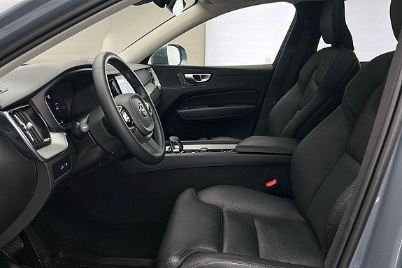 Volvo XC60 10 of 30