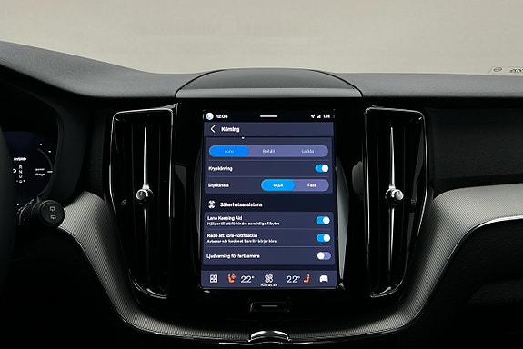 Volvo XC60 28 of 30