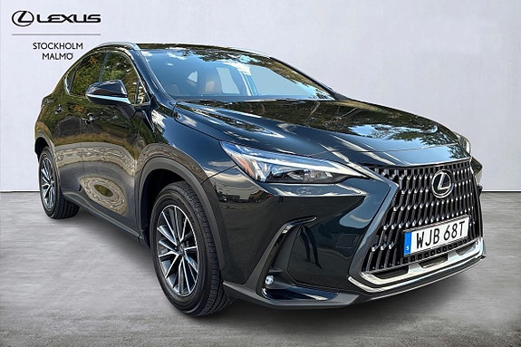 Lexus NX450h+ 6 of 25