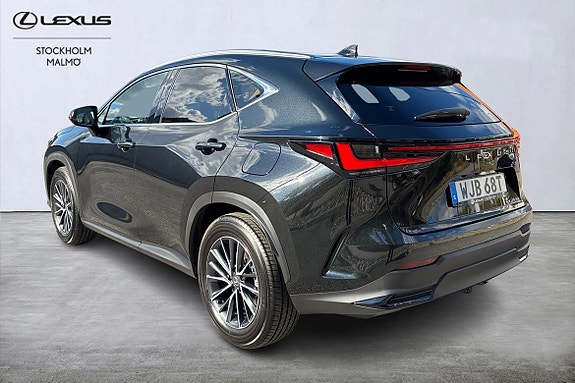 Lexus NX450h+ 3 of 25