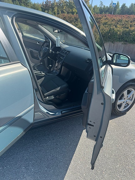 Volvo S40 6 of 17