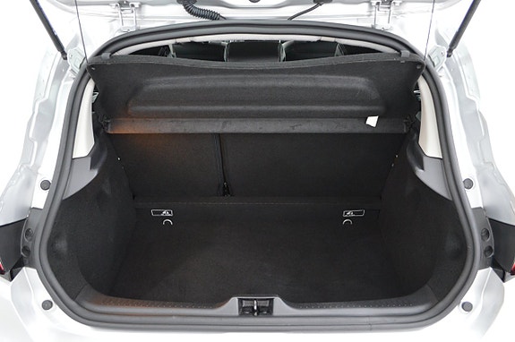 Renault Clio 20 of 22