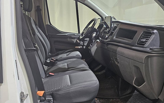 Ford Transit 9 of 15
