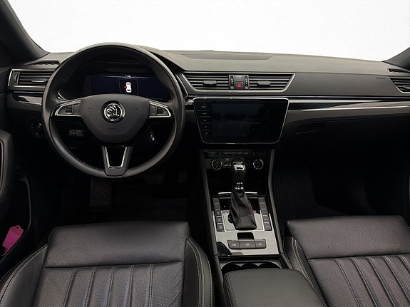 Skoda Superb 18 of 30