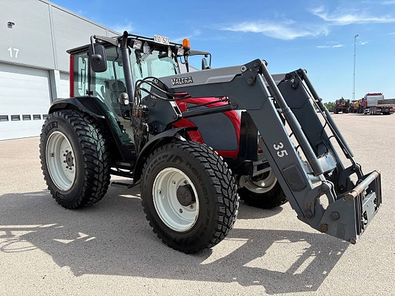 Valtra A75 / Lastare / Lågbyggd hytt 4 of 10