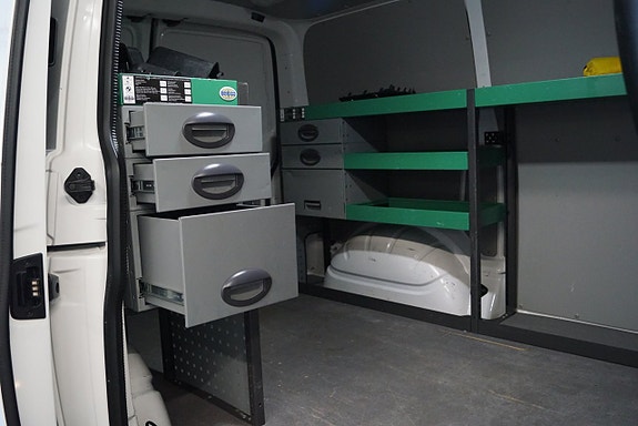 Volkswagen Transporter 18 of 29