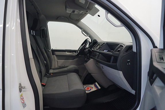 Volkswagen Transporter 17 of 29