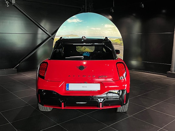 MINI Aceman E 12 of 14