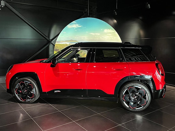 MINI Aceman E 3 of 14