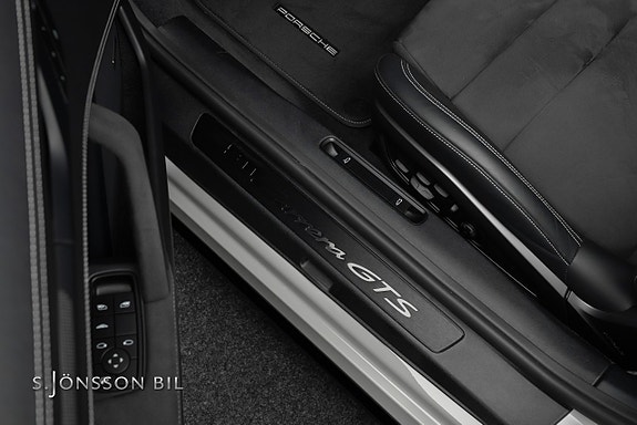 Porsche 911 28 of 29