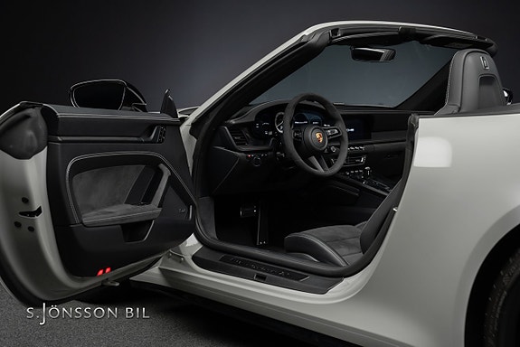 Porsche 911 12 of 29