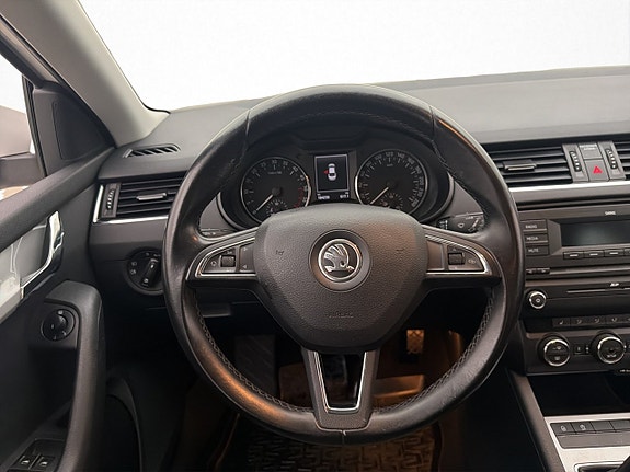 Skoda Octavia 14 of 28