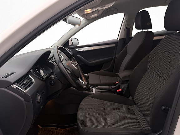 Skoda Octavia 16 of 28