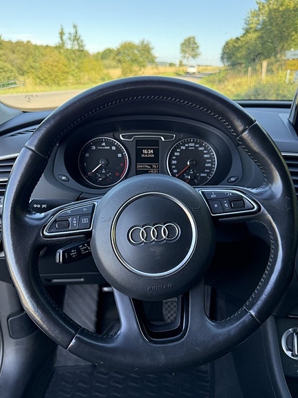 Audi Q3 8 of 19