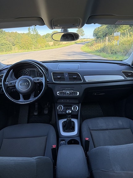 Audi Q3 12 of 19