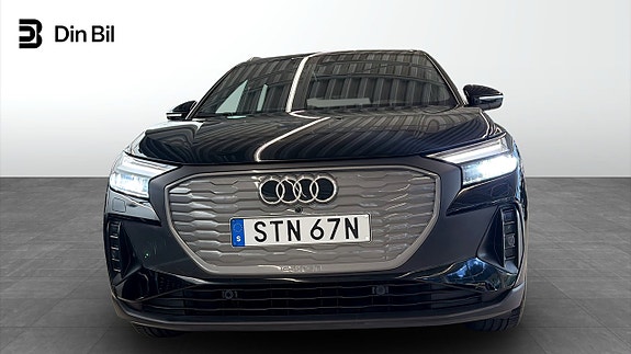 Audi Q4 e-tron 4 of 14
