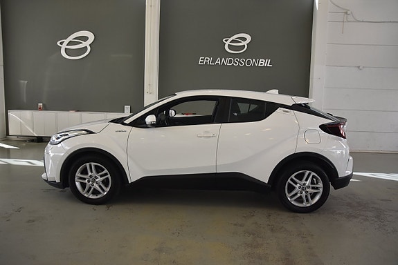 Toyota C-HR 5 of 14
