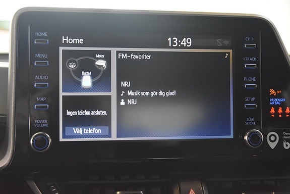 Toyota C-HR 10 of 14