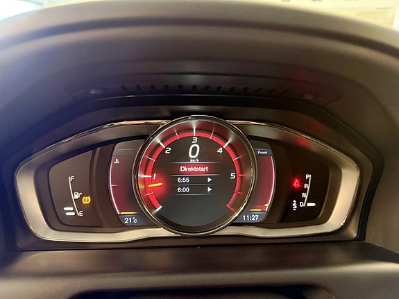 Volvo XC60 14 of 21