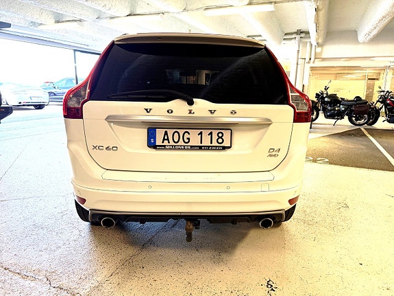 Volvo XC60 8 of 21