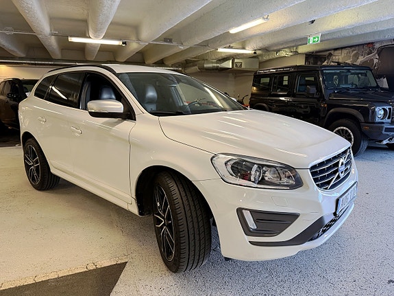 Volvo XC60 2 of 21